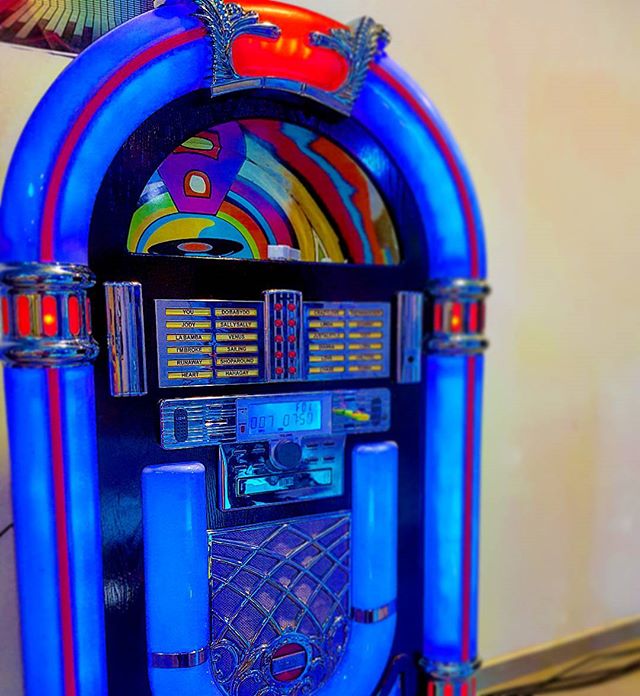 rokola-para-eventos-anos-2018-02-16