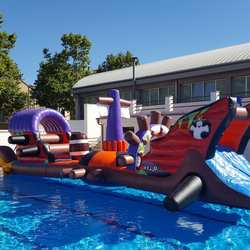 Hinchables-de-alquiler-para-Piscinas