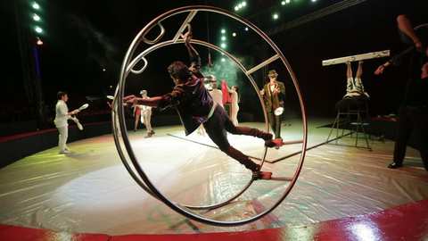 circus christmas barcelona